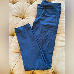 Lulu Lemon pants.  Women’s Used. Size 8. Nylon polyester spandex blend